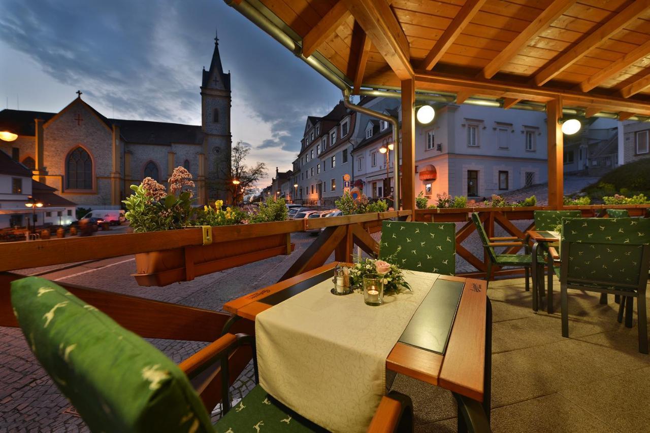 Hotel Podhrad Hluboká nad Vltavou Екстериор снимка