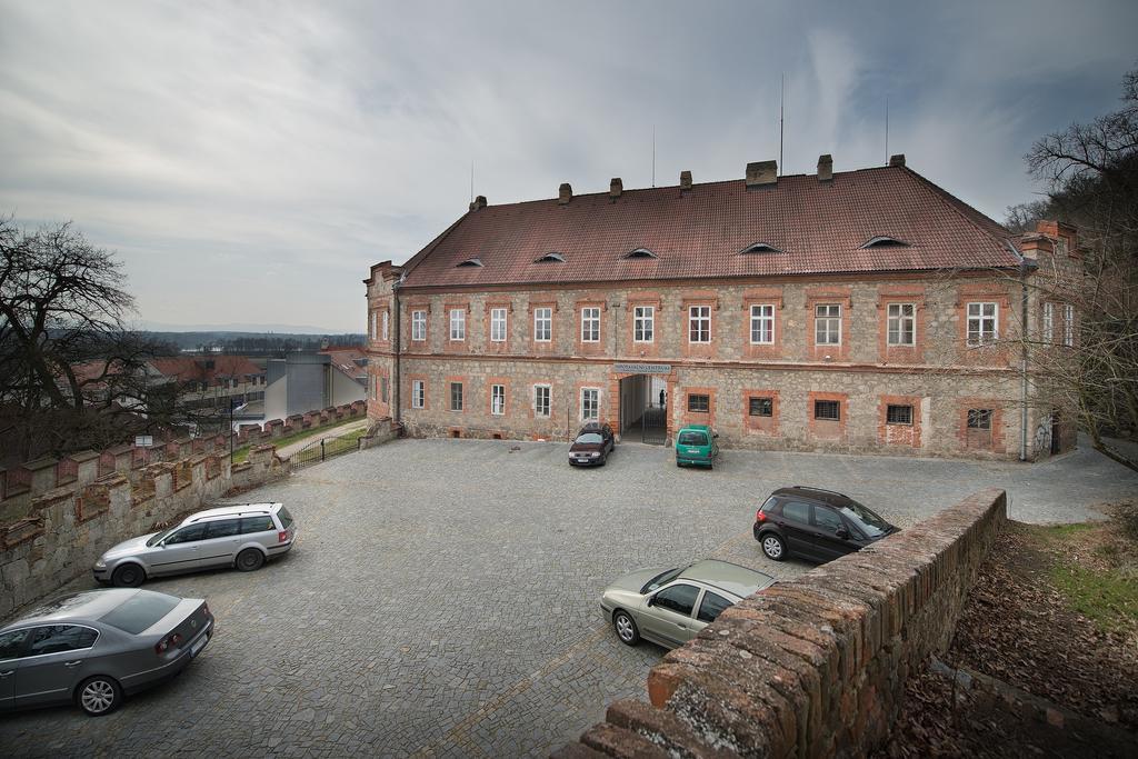 Hotel Podhrad Hluboká nad Vltavou Екстериор снимка