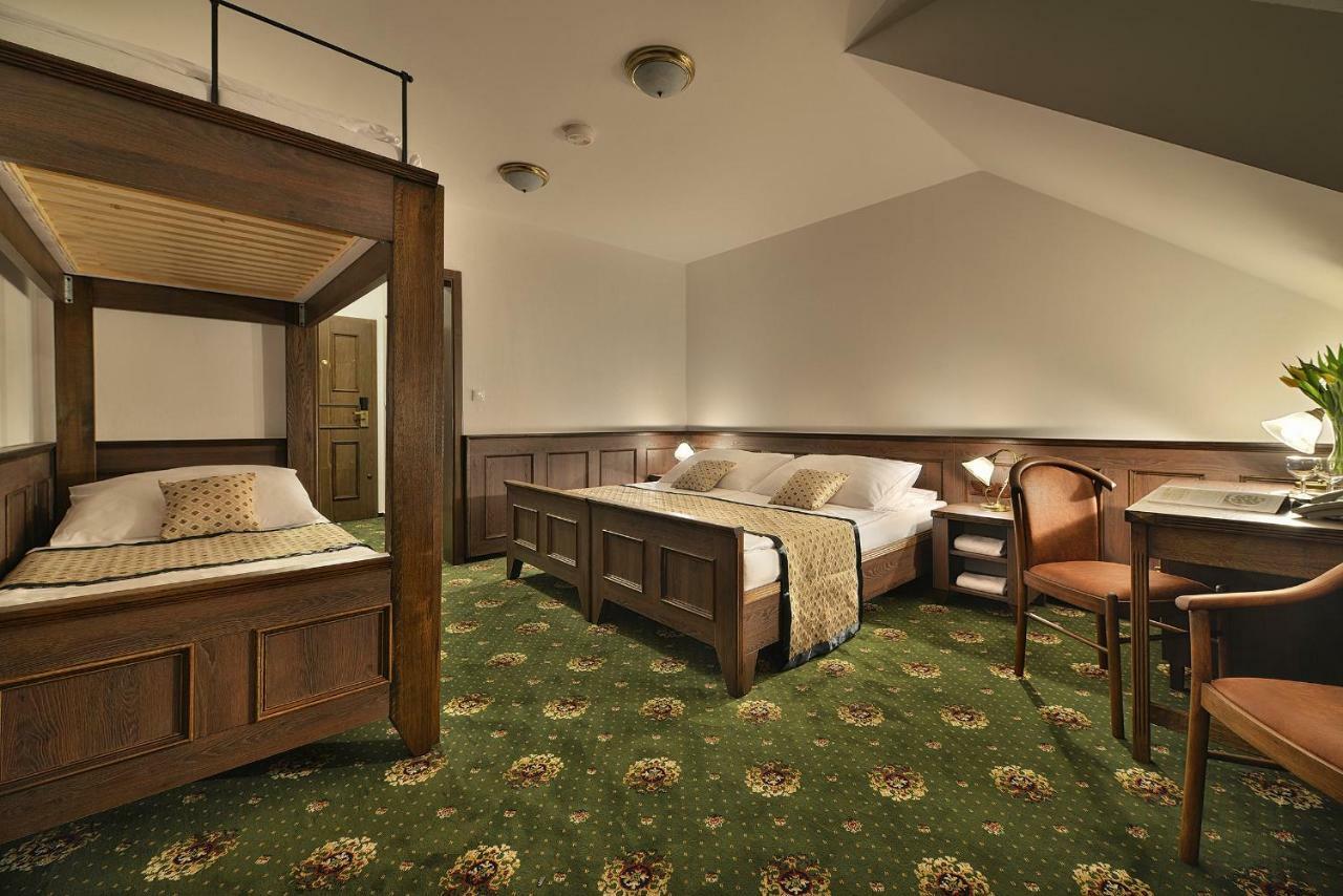 Hotel Podhrad Hluboká nad Vltavou Екстериор снимка